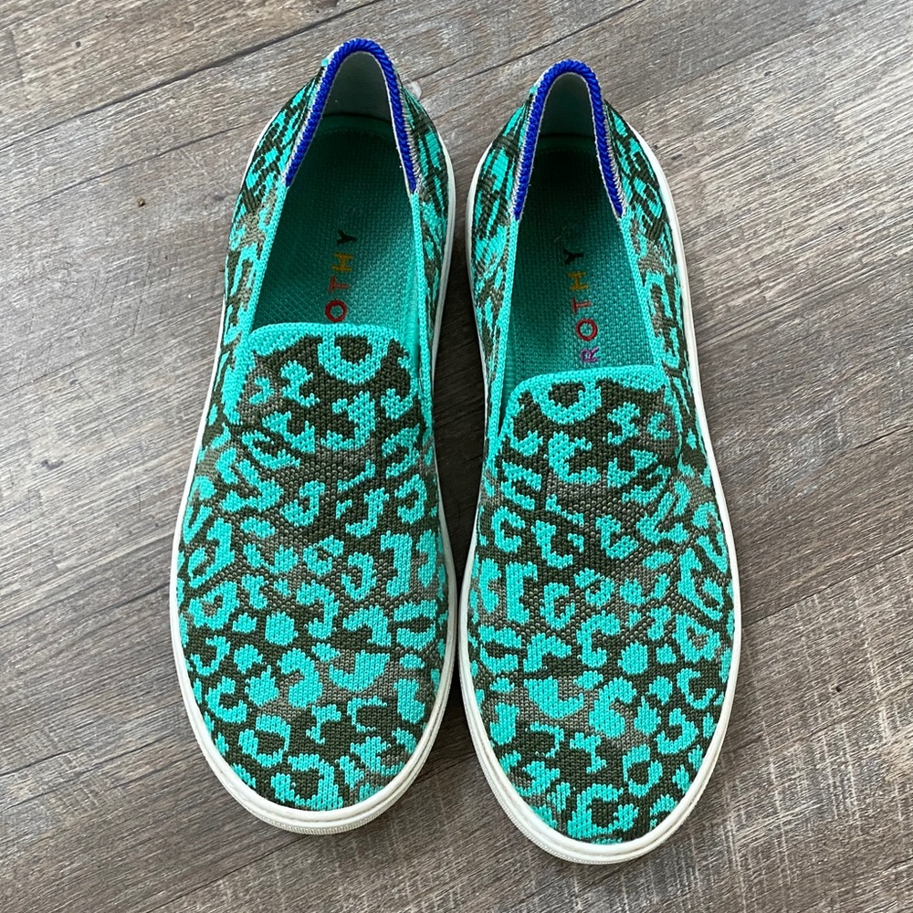 🎉Host Pick!🎉Rothy’s Sneakers (retired print)